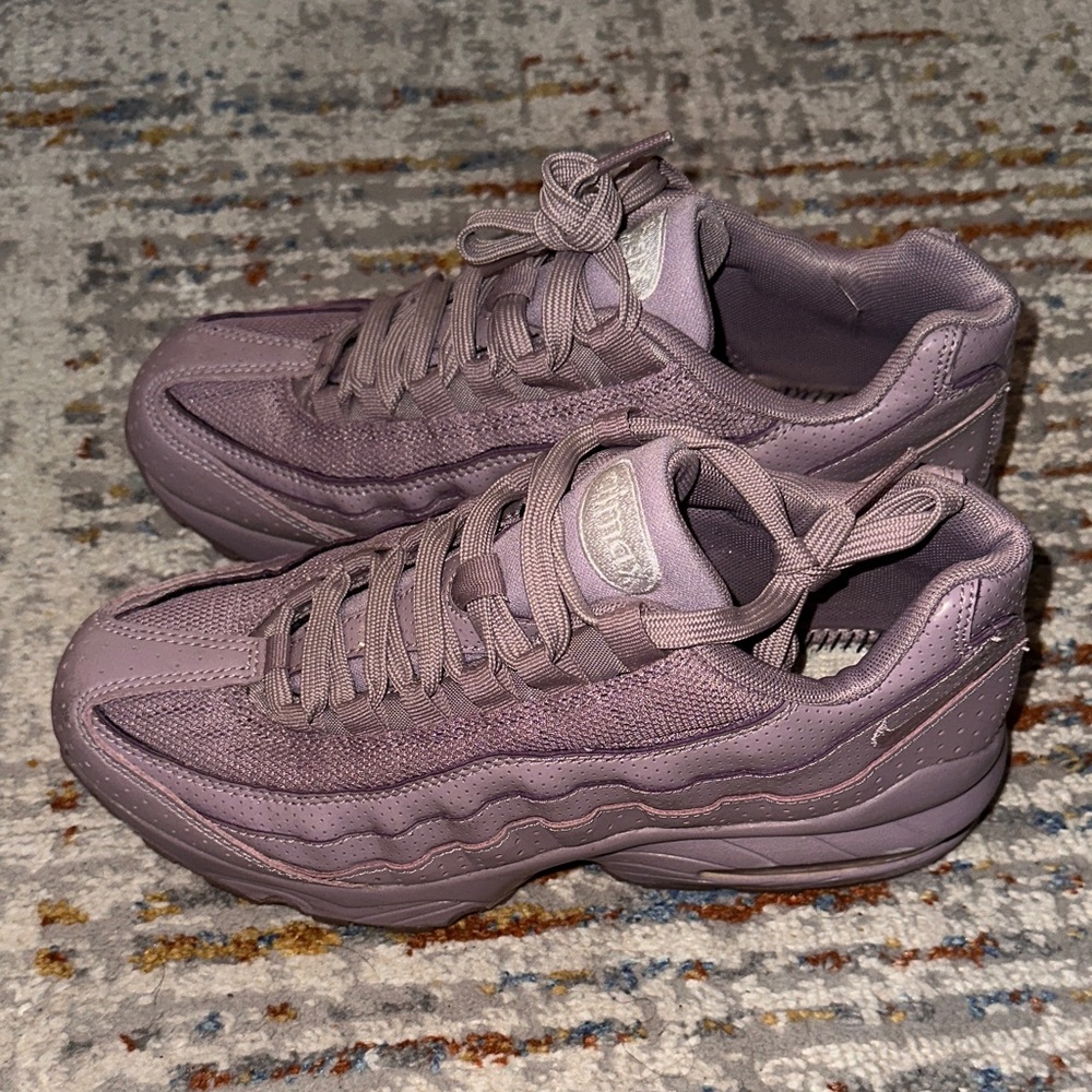 Nike Women's Sneakers in Purple